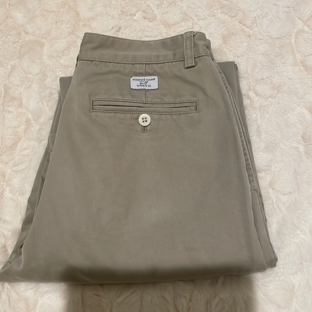 Vineyard Vines Khakis